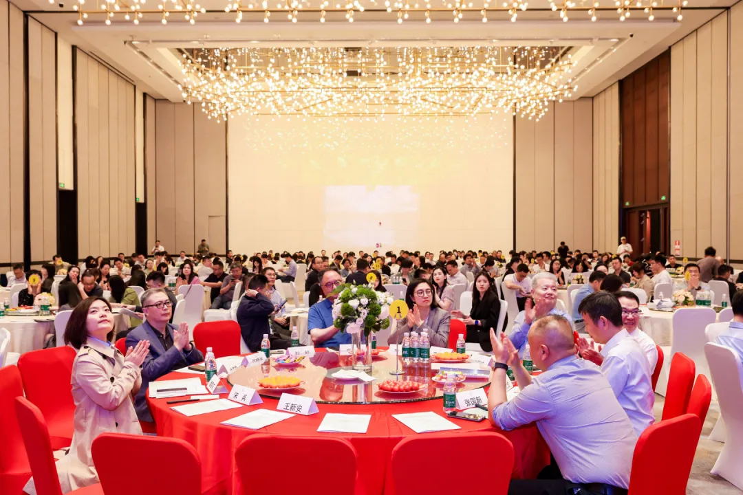 20240410060729180 20240410060729180