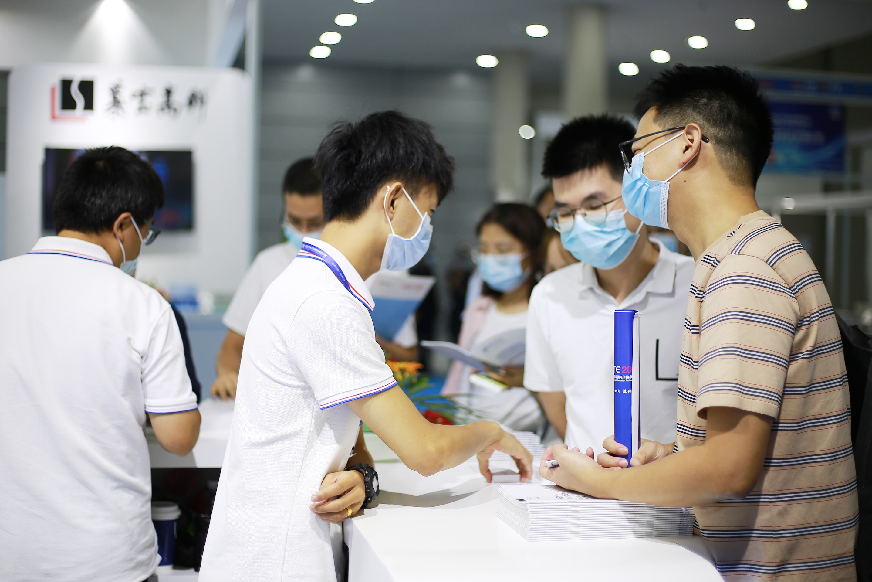 1661752585744660.jpg 5.jpg