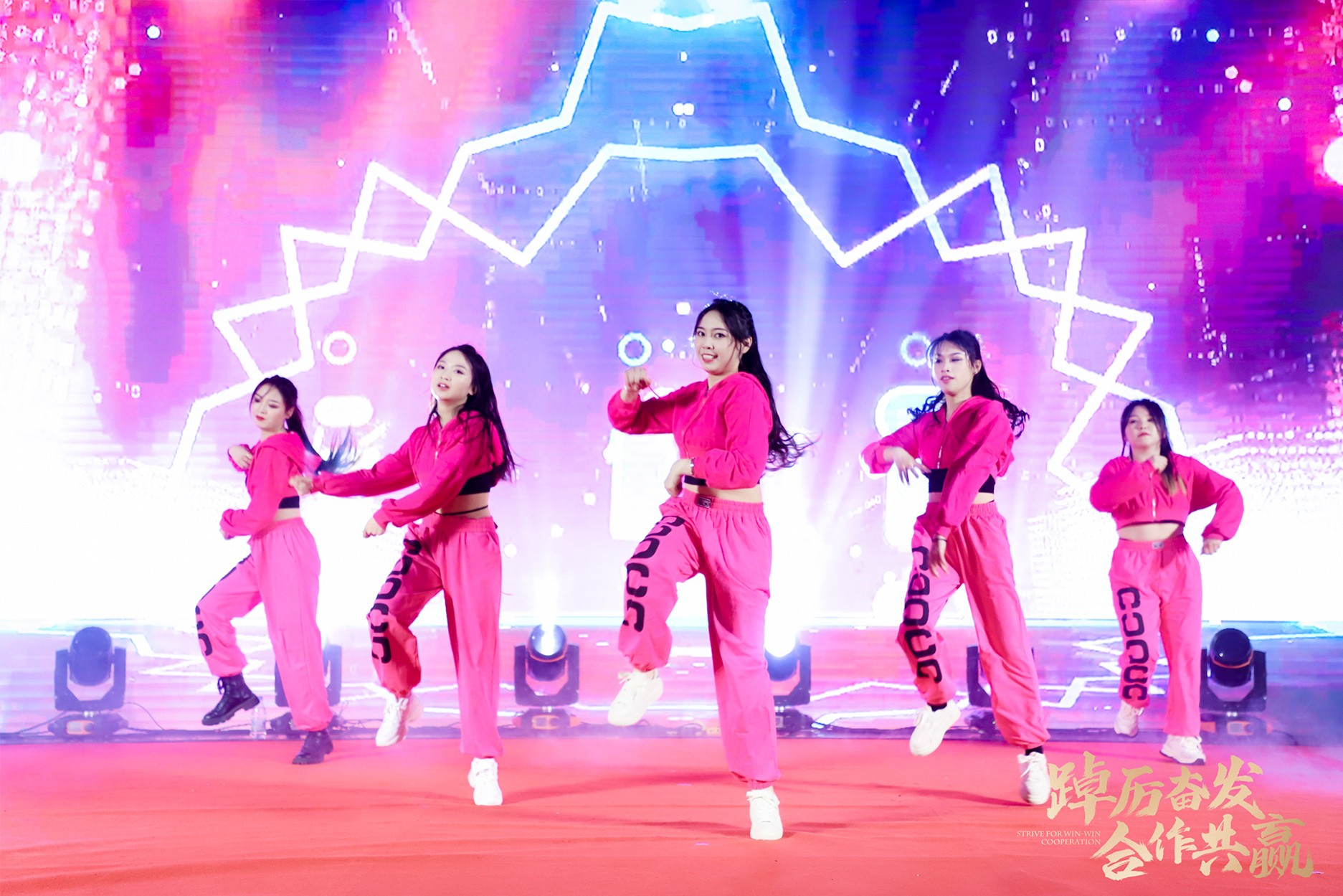 1675409891995549 1675409891995549.jpg